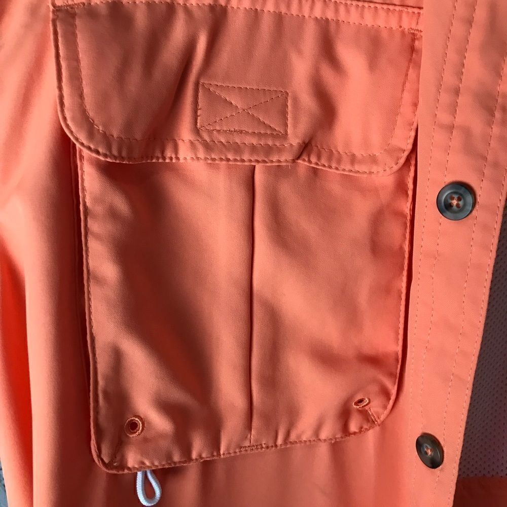 Cabela's Fishing Shirt Mens Size M Vented Quick Dry Rod Holder Salmon Orange - Picture 3 of 5